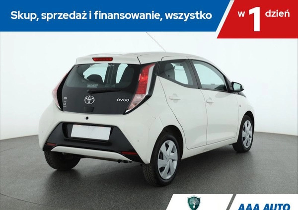Toyota Aygo cena 37000 przebieg: 61479, rok produkcji 2016 z Skawina małe 211